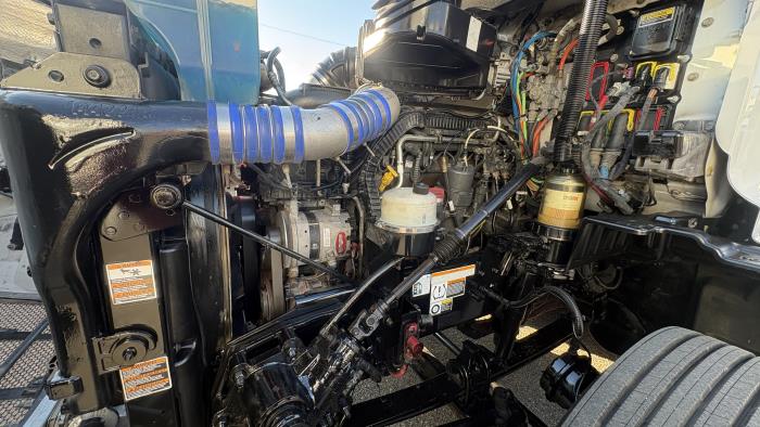 2021 Peterbilt 579-24