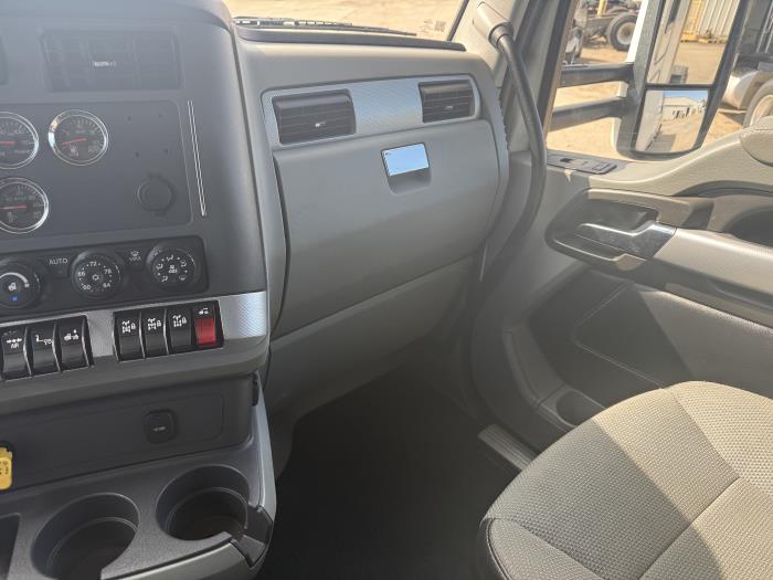 2021 Kenworth T680-4