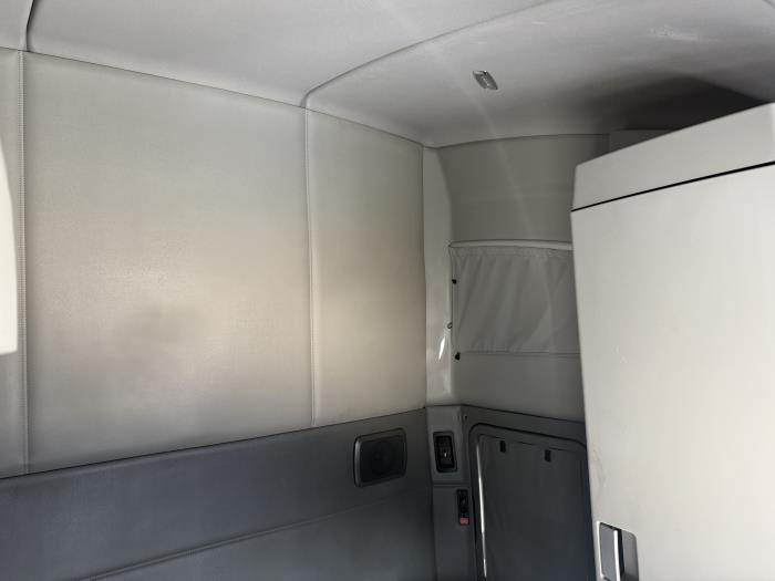 2021 Kenworth T680-11