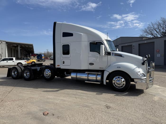 2021 Kenworth T680-31