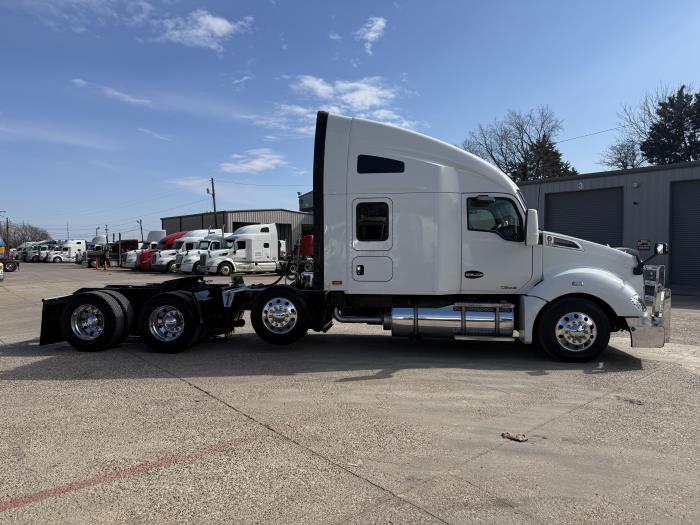 2021 Kenworth T680-33
