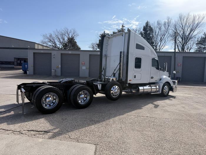 2021 Kenworth T680-37
