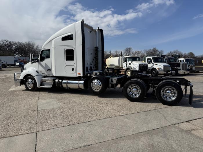 2021 Kenworth T680-48