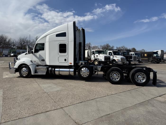 2021 Kenworth T680-49