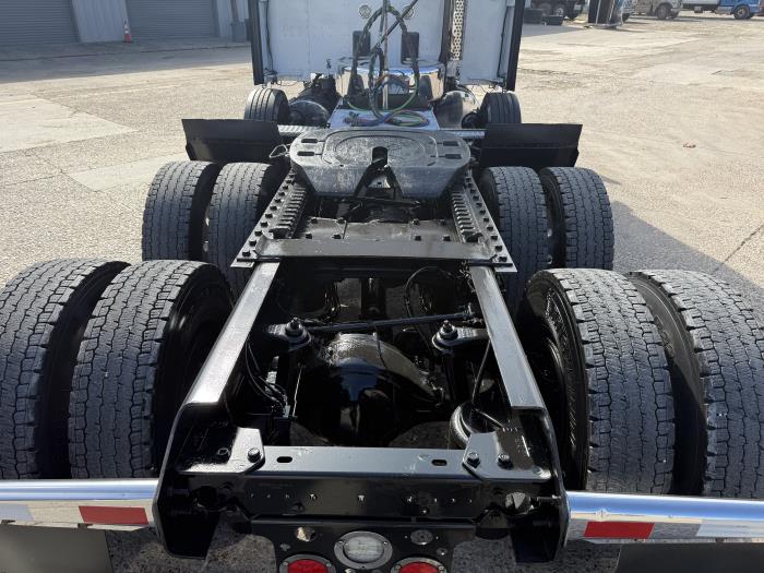 2021 Kenworth T680-57