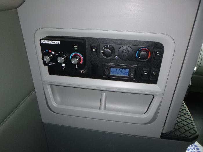 2021 Kenworth T680-19