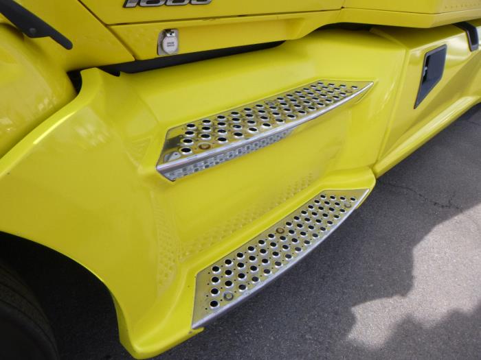 2021 Kenworth T680-27