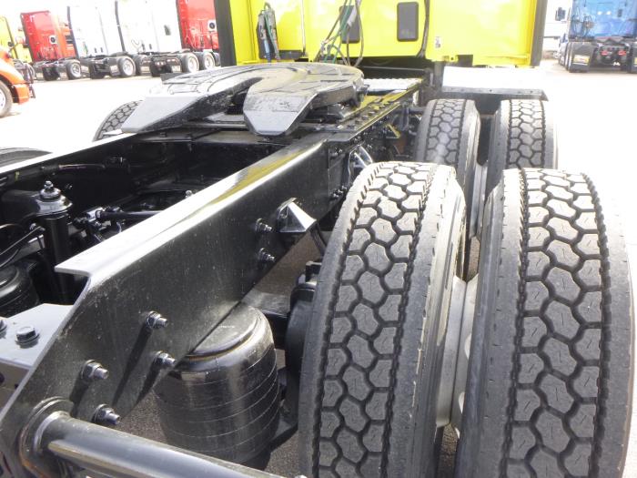 2021 Kenworth T680-32