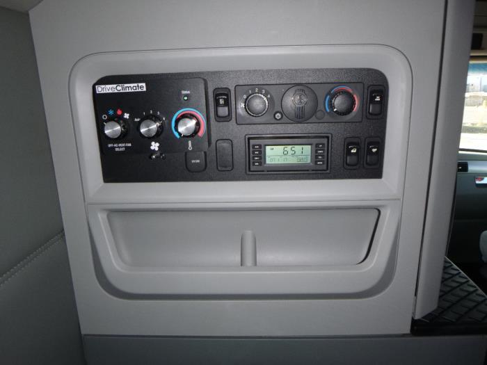 2021 Kenworth T680-21