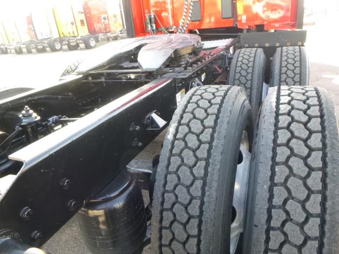 2021 Kenworth T680-32