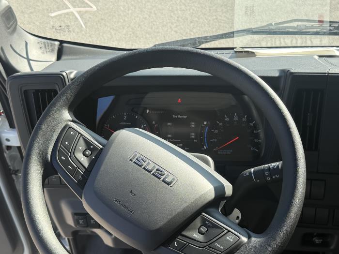 2026 Isuzu NPR-XD-10