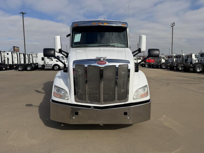 2020 Peterbilt 579-7