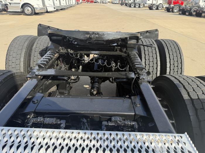 2020 Peterbilt 579-13