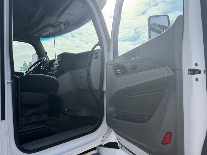 2020 Peterbilt 579-21