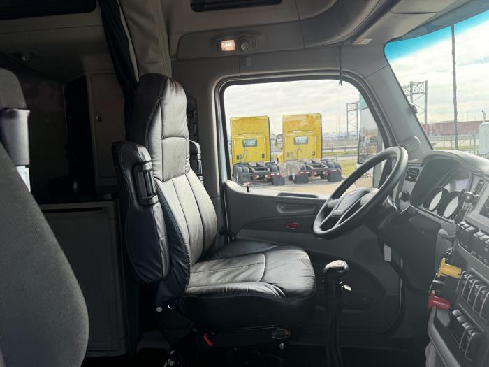 2020 Peterbilt 579-22