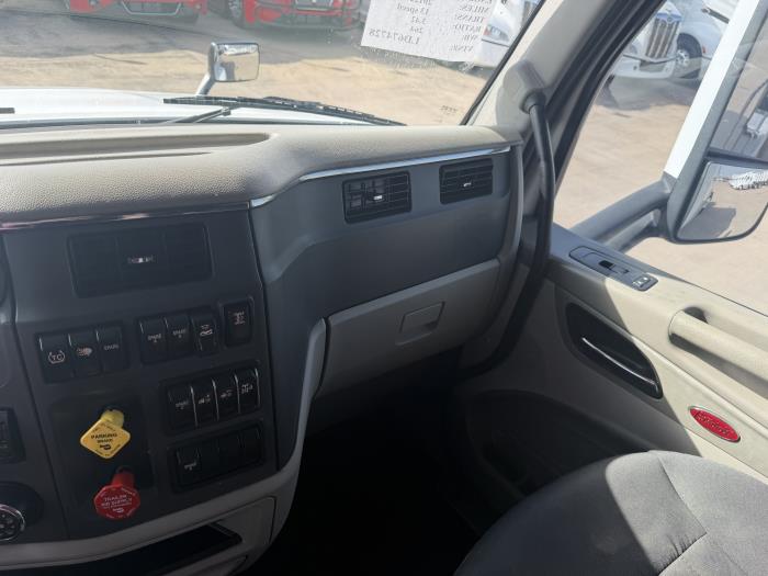 2020 Peterbilt 579-30