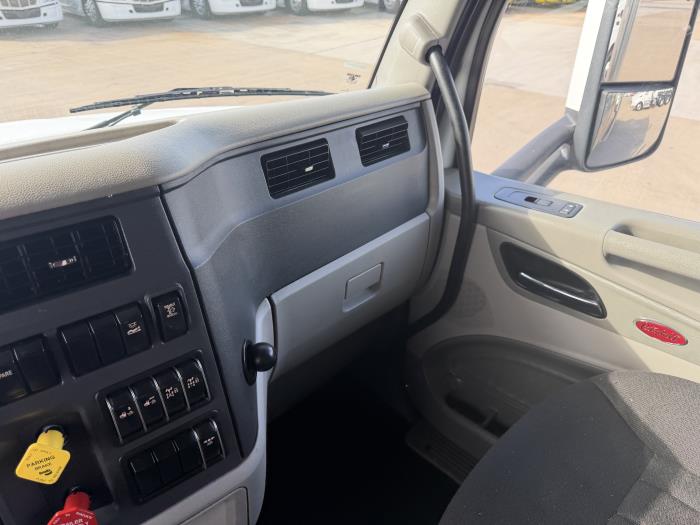 2020 Peterbilt 579-31