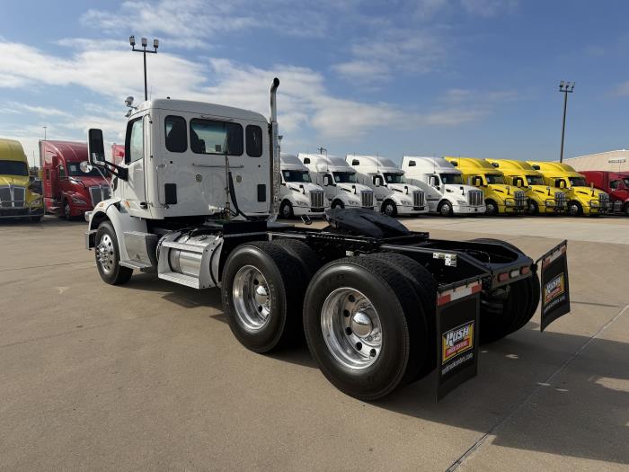 2020 Peterbilt 567-2