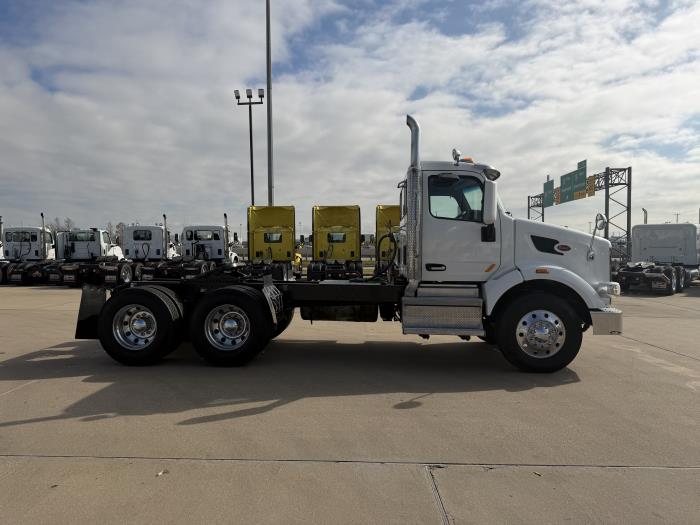 2020 Peterbilt 567-5