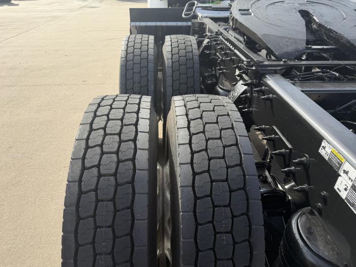 2020 Peterbilt 567-11