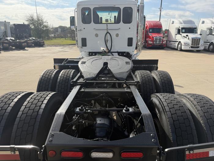 2020 Peterbilt 567-12