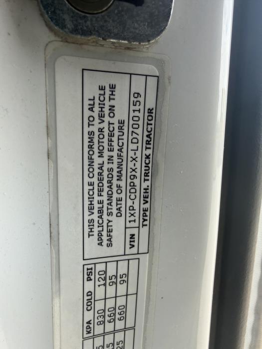 2020 Peterbilt 567-25