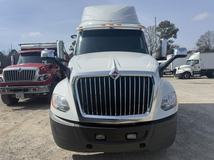 2020 International LT625-1