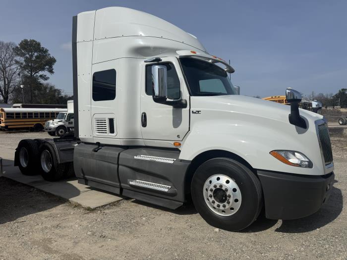 2020 International LT625-2