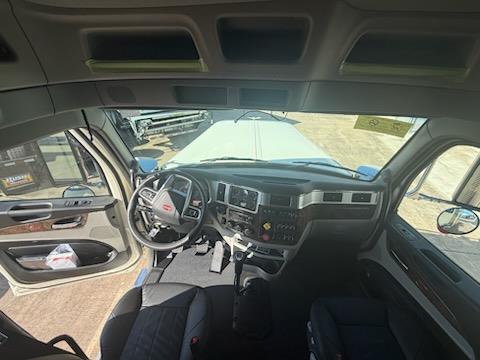 2027 Peterbilt 589-5