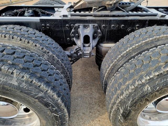 2021 Peterbilt 389-16