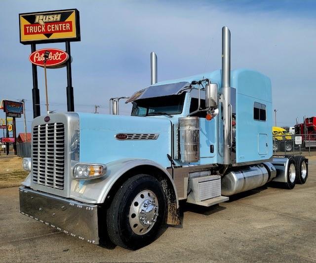 2021 Peterbilt 389-1