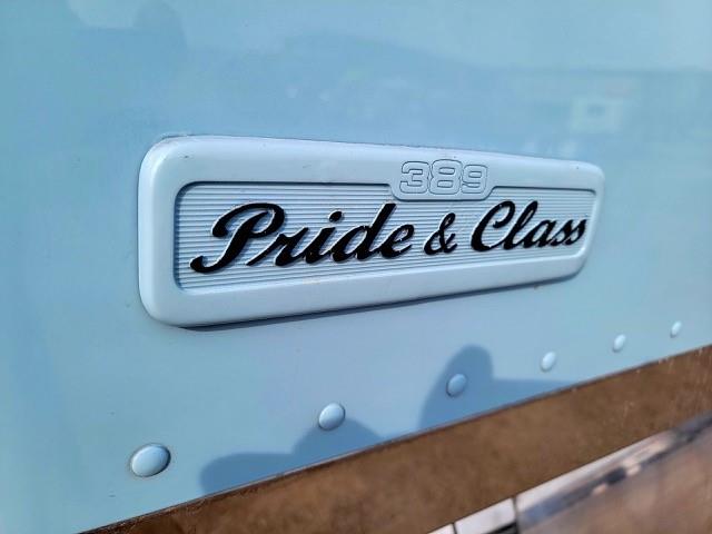 2021 Peterbilt 389-12