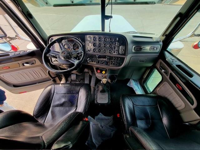 2021 Peterbilt 389-18