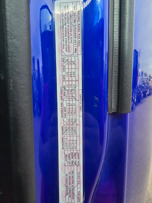 2021 Peterbilt 579-10