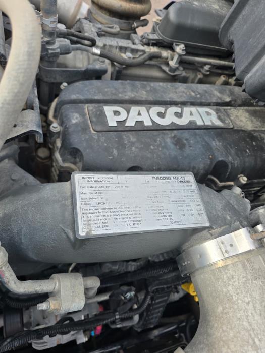 2021 Peterbilt 579-9