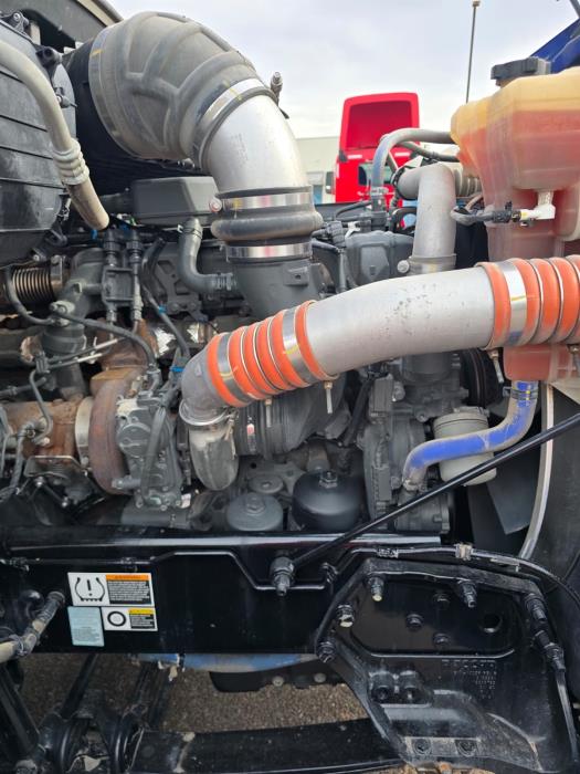 2021 Peterbilt 579-8