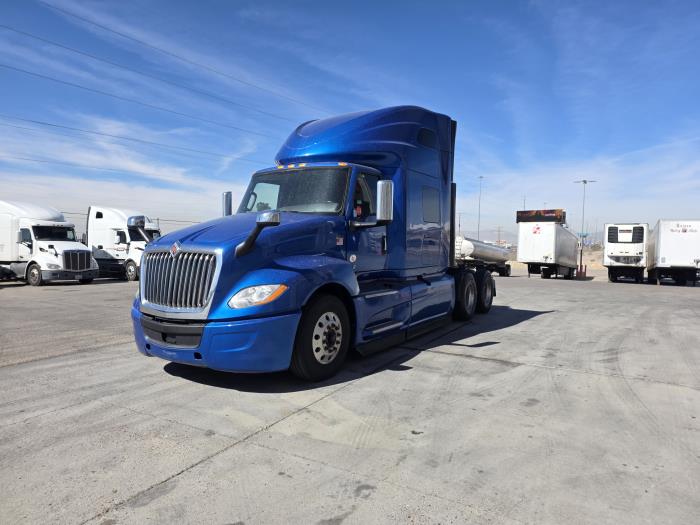 2022 International LT625-1