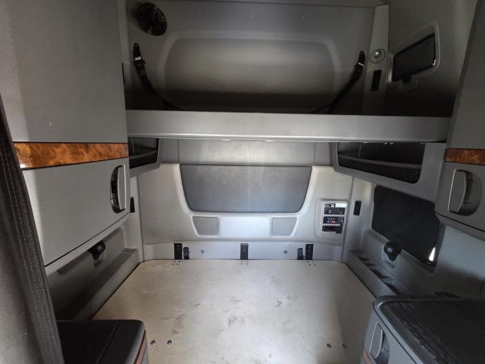 2022 International LT625-13