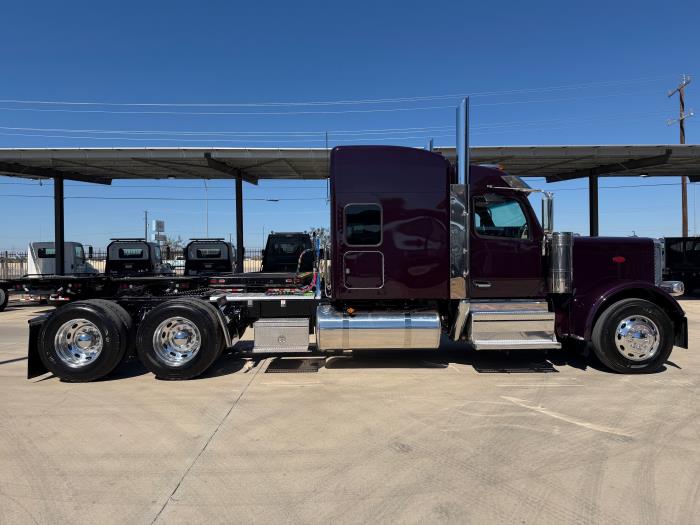 2027 Peterbilt 589-6