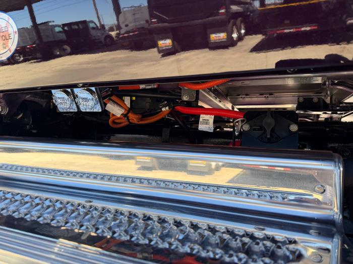 2027 Peterbilt 589-9