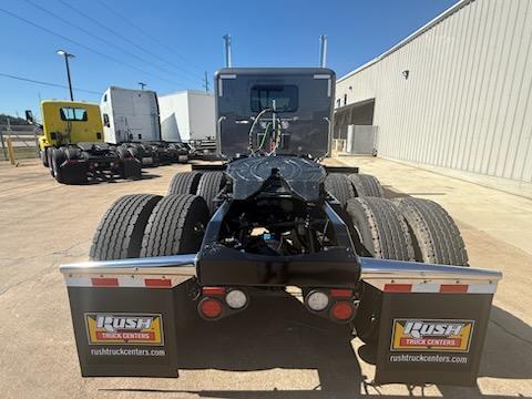 2027 Peterbilt 589-3