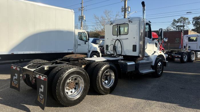 2023 Peterbilt 567-5