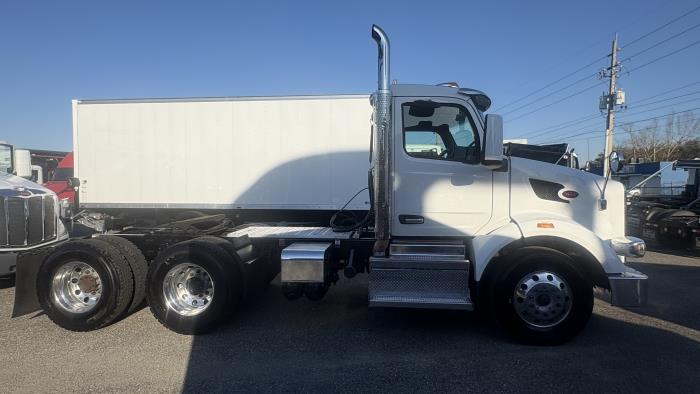 2023 Peterbilt 567-6