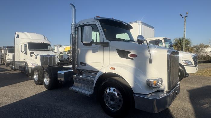 2023 Peterbilt 567-7