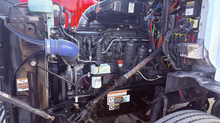 2023 Peterbilt 567-17