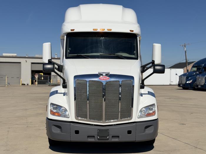 2021 Peterbilt 579-2