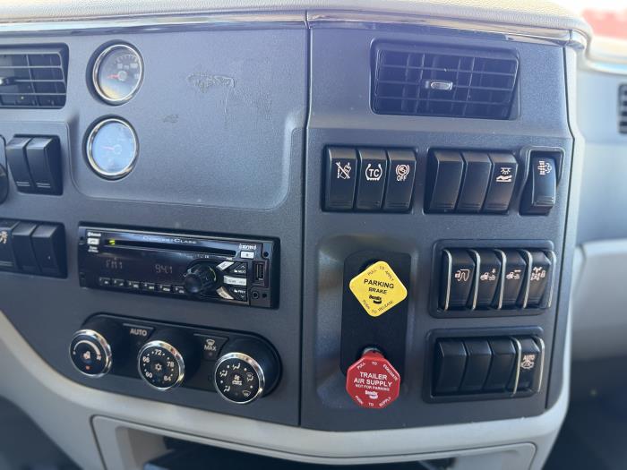 2021 Peterbilt 579-29