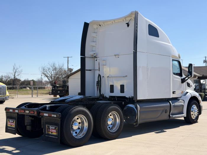 2021 Peterbilt 579-5