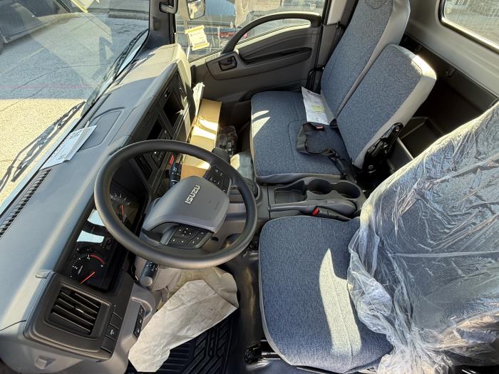 2026 Isuzu NPR-XD-8