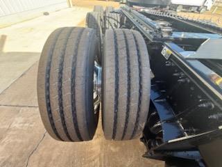 2027 Peterbilt 589-4